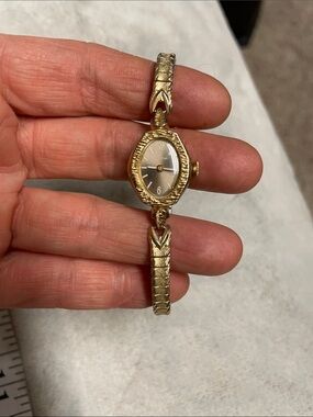 Vintage bulova Gold-Tone Women's Bracelet Watch - Gold